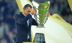 يونس محمود يقدم أوراق ترشحه لرئاسة الاتحاد العراقي لكرة القدم.